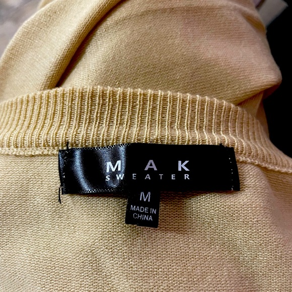 MAK Cropped Sweater Beige Medium - Picture 3 of 5